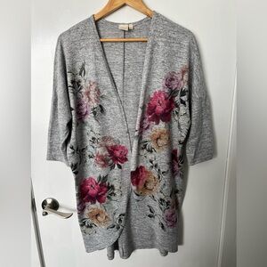 Live in the Moment long grey and pink floral cardigan, quarter sleeve, Size L